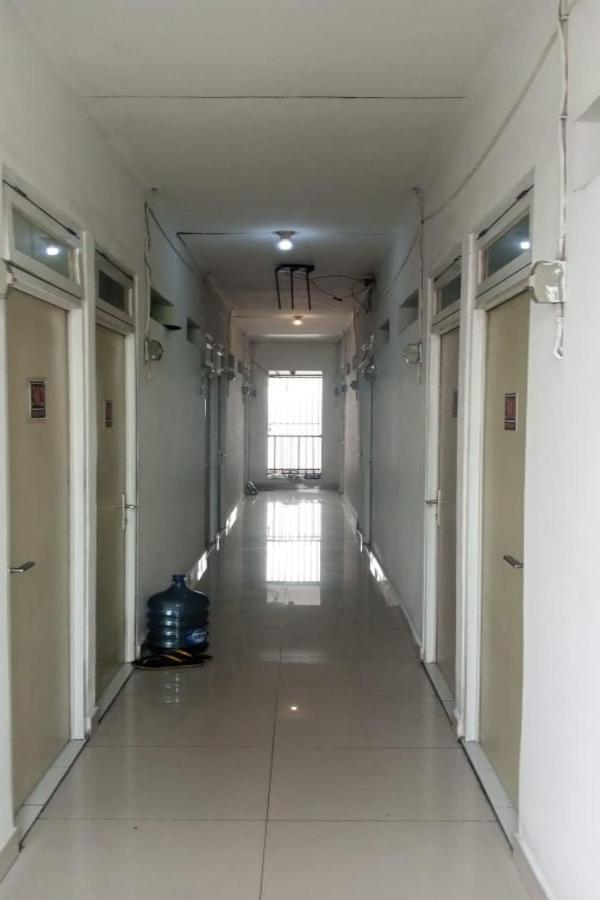 Spot On 90538 Wisma Dewi Syariah Cakarta Dış mekan fotoğraf