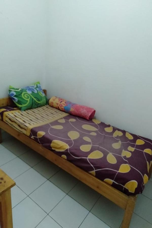Spot On 90538 Wisma Dewi Syariah Cakarta Dış mekan fotoğraf