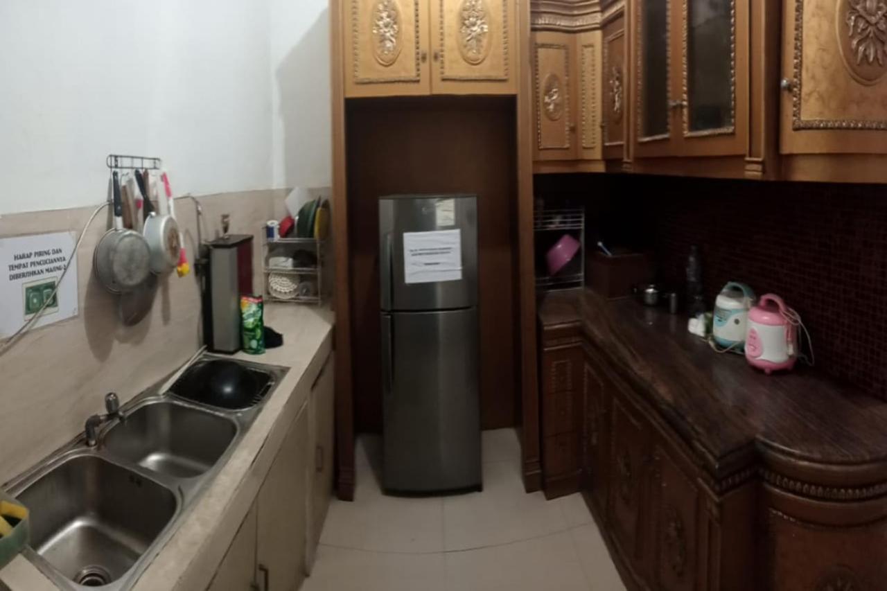 Spot On 90538 Wisma Dewi Syariah Cakarta Dış mekan fotoğraf