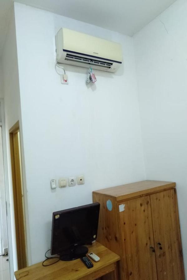 Spot On 90538 Wisma Dewi Syariah Cakarta Dış mekan fotoğraf